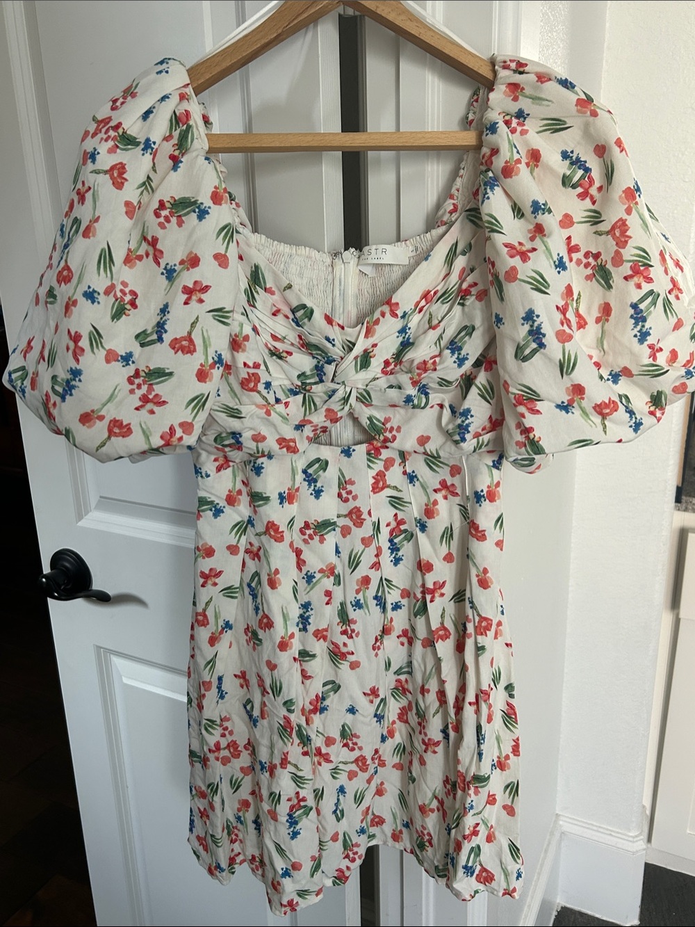 Cream Floral Puff-Sleeve Mini Dress with Red & Blue Blossoms